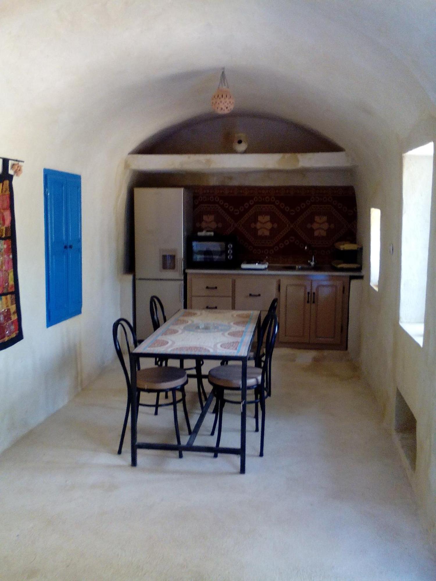 Menzel Churasco Djerba Aghir Bilik gambar