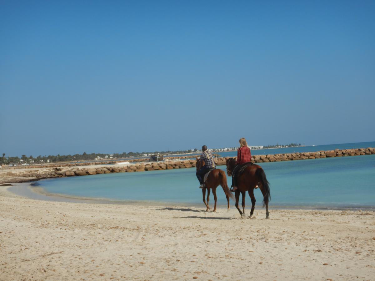 Menzel Churasco Djerba Aghir Luaran gambar