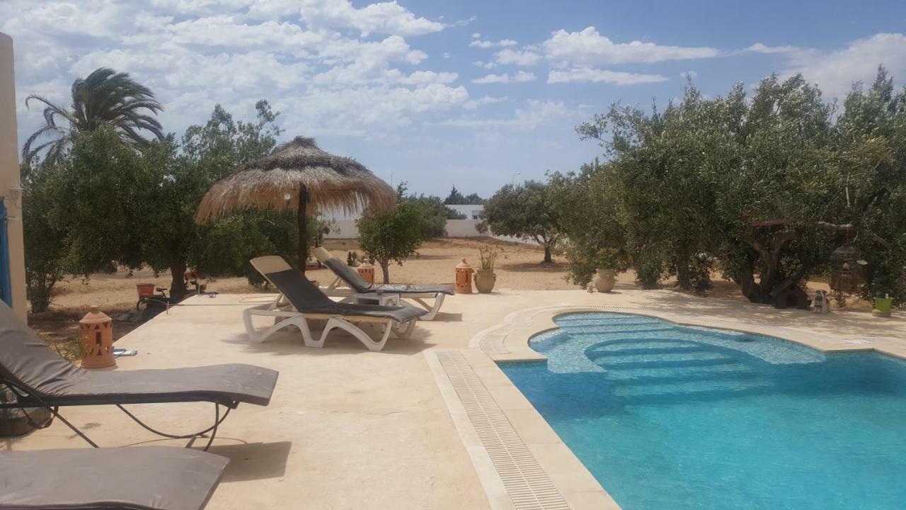 Menzel Churasco Djerba Aghir Luaran gambar